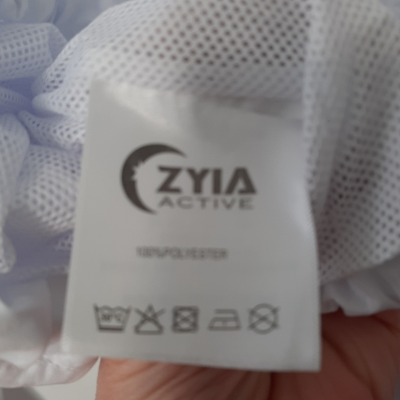 Zyia Activewear White Mesh Lined Jacket Hooded Thumb Holes Womens Size XLarge - Picture 13 of 16